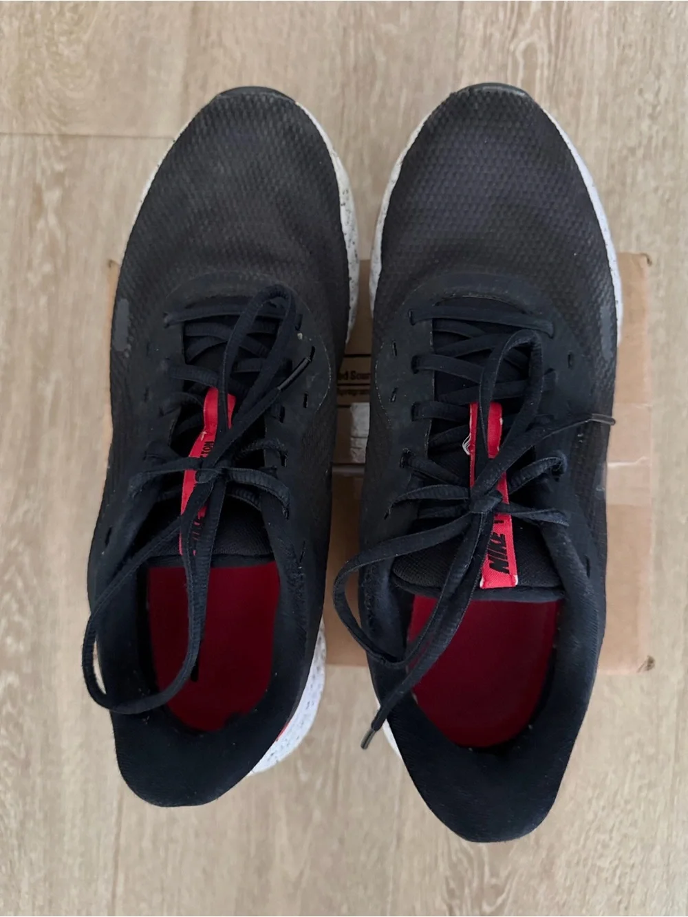 Nike Men’s Revolution size 9.5 men’s size